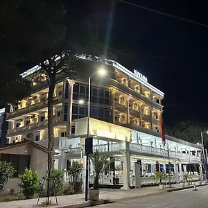 Hotel Ujvara ****