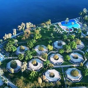 Complex Jolie & Kings Island *****