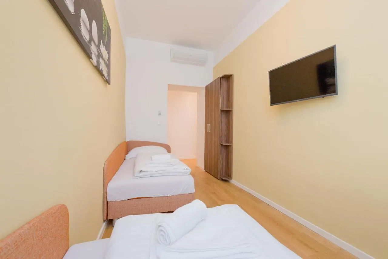 Vienna Stay Apartments Or Rooms 1050 מלון דירות