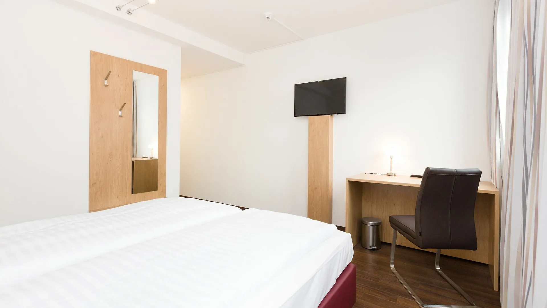 Vienna Stay Apartments Or Rooms 1050 3*,  אוסטריה